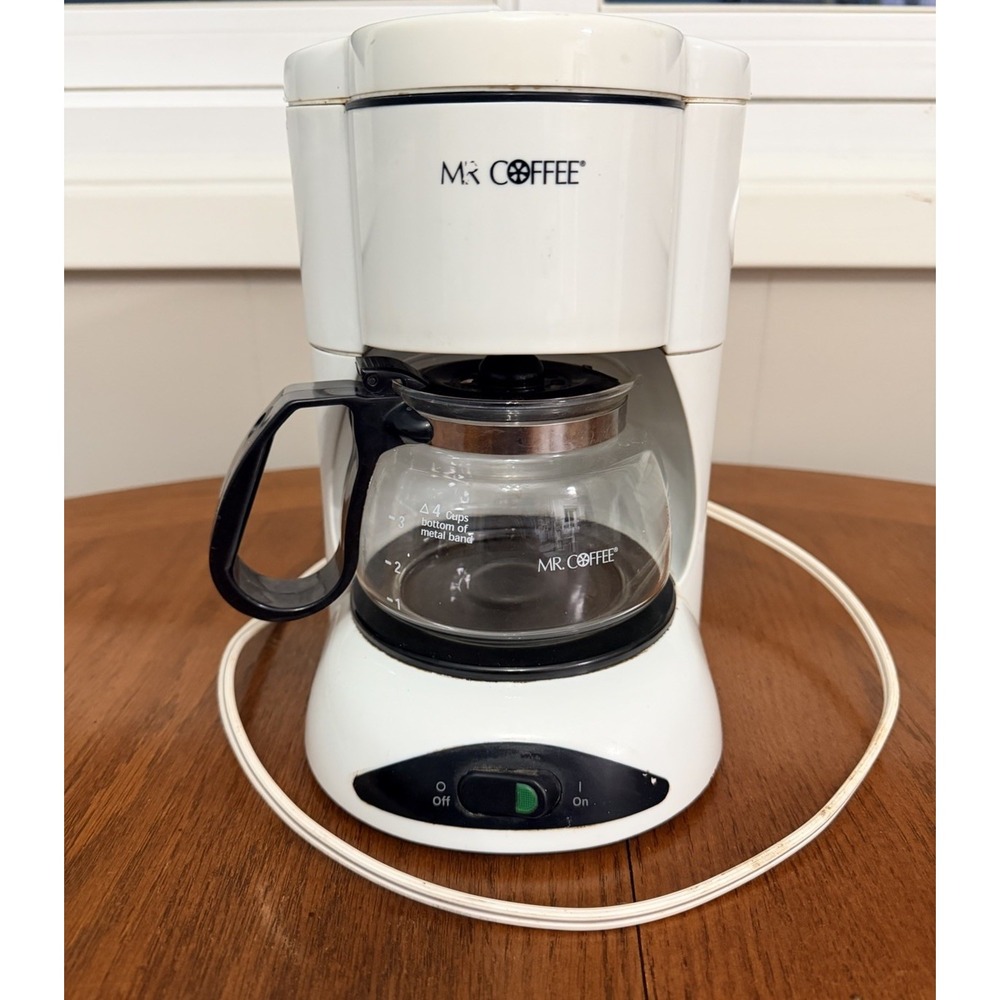 Mr. Coffee Four 4 Cup Coffee Maker White NL4 Tested Works Good Condition